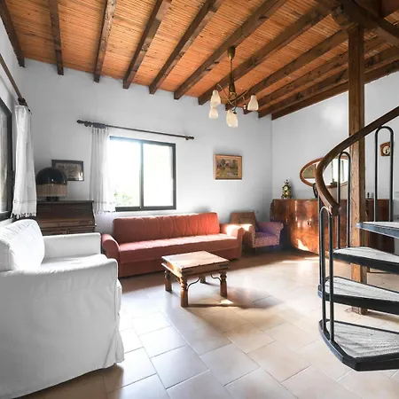 Holiday home #luxlikehome Traditional Country House *
