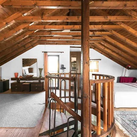 Holiday home #luxlikehome Traditional Country House *
