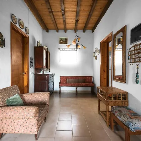Holiday home #luxlikehome Traditional Country House