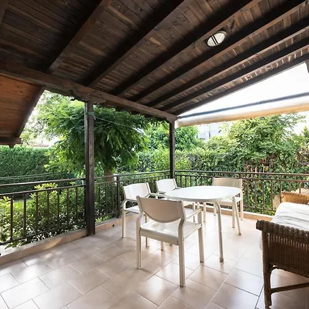 #luxlikehome Traditional Country House Holiday home Toroni
